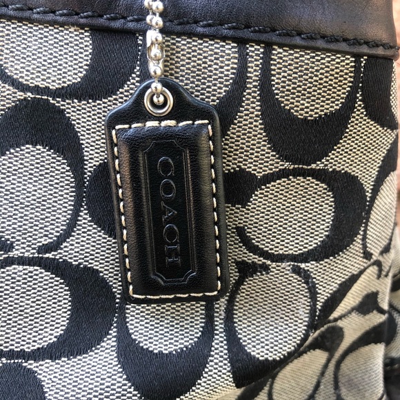 Lovely Coach black and Gray Tote Bag - Picture 6 of 8